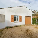 Charmante Maison Pres Et Port Holiday home