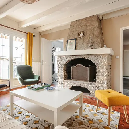 Charmante Maison Pres Et Port Holiday home