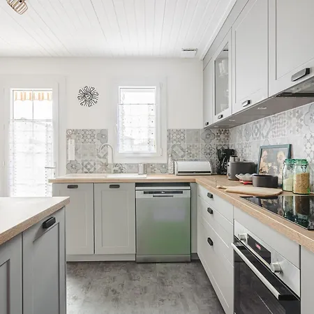 Holiday home Charmante Maison Pres Et Port Saint-Trojan-les-Bains
